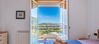 Holiday Home 'Sa Omu De Sa Palgia' with Sea View, Balcony and Air Conditioning