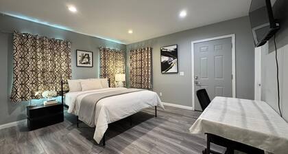 Updated 3 bedroom & 2 bath w backyard near Beverly Hills LACMA & Museums. A+