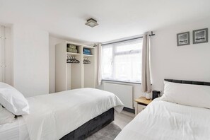 3 sovrum, strykjärn/strykbräda, wi-fi och sängkläder