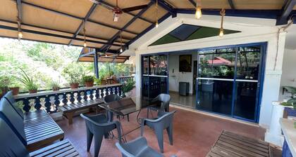 Blue Azure 5BR Villa walk to beach in Goa by Homeyhuts