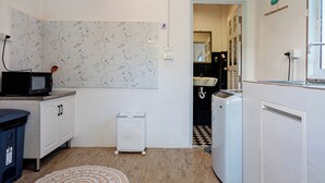 Luxury Double Room, Beach View | Private kitchen | Fridge, microwave, stovetop, highchair - Beachfront Villa with Sunset (Koh Samui)