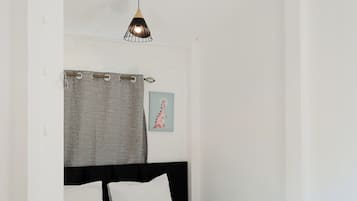 Egyptian cotton sheets, premium bedding, desk, laptop workspace