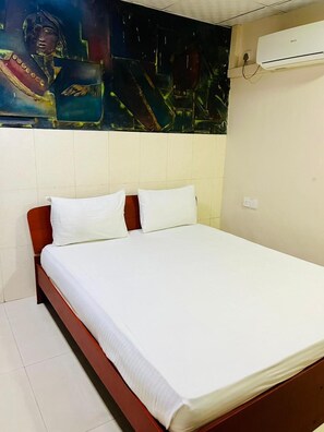 Standard Room | Free WiFi