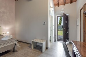 1 camera, Wi-Fi, lenzuola