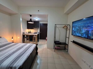 Condo, 1 Bedroom, Accessible | Room amenity - Pioneerwoodlands Mandaluyong Studio Unit (Mandaluyong)