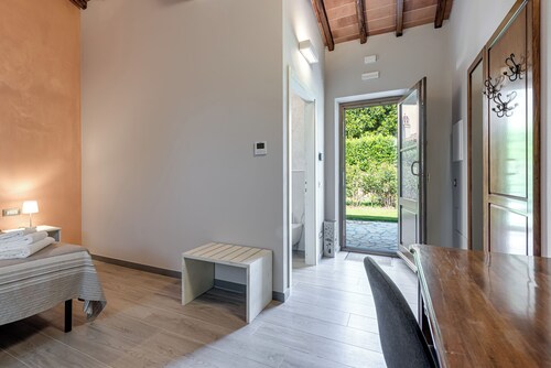 Room 'Il Borghetto Tulipano' with Shared Garden, Wi-Fi and Air Conditioning
