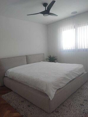 5 sovrum, strykjärn/strykbräda, wi-fi och sängkläder