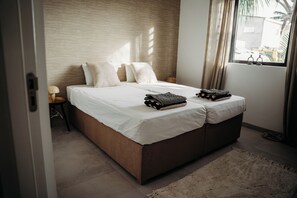 2 chambres, fer et planche à repasser, lit parapluie, Wi-Fi gratuit