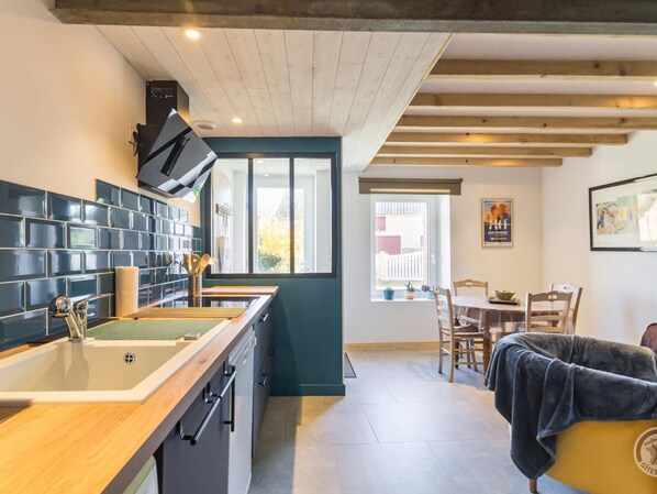 Refrigerador, microondas y lavavajillas 