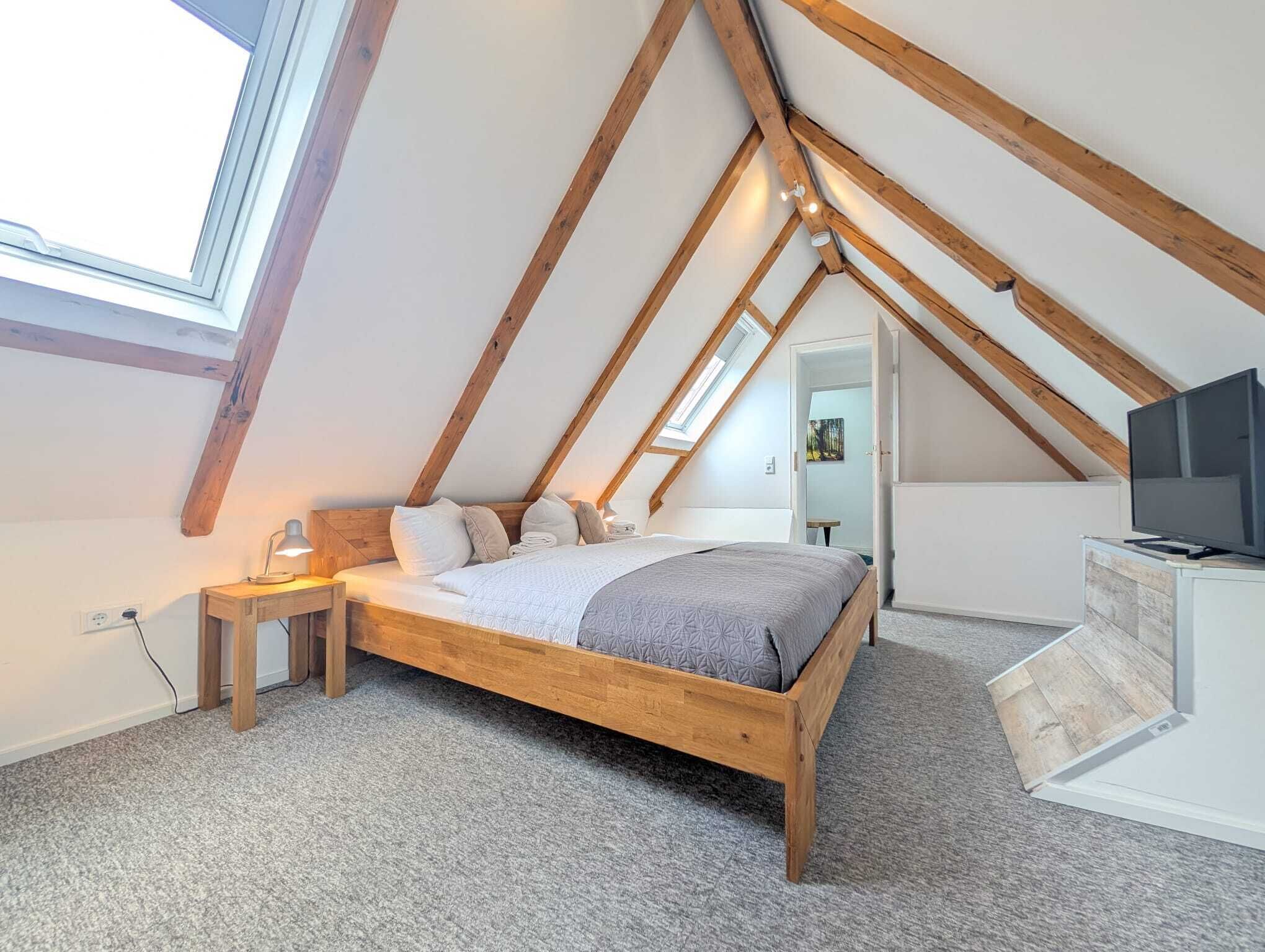 2 Schlafzimmer, Reisekinderbett, kostenloses WLAN, Bettwäsche