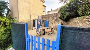 Outdoor dining - L'Oustalette in Forcalquier (Forcalquier)