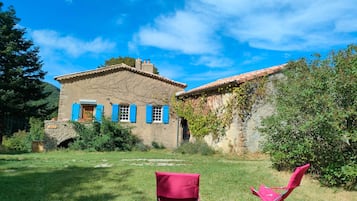 Jardines del alojamiento