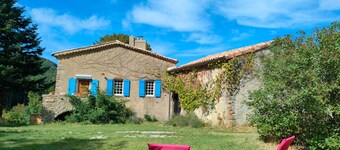 Casa de Vacaciones 'Mouton' con Vista a la Montaña y Balcón
