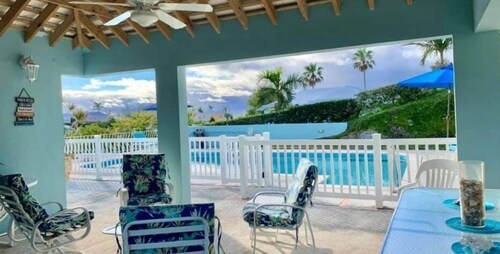 Scenic Southampton Stay w/ Pool + Views near Lighthouse