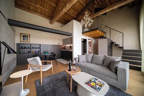 Duplex, Vineyard View | Living area