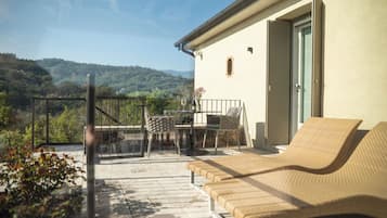 Apartment, Hügelblick, Erdgeschoss | Terrasse/Patio