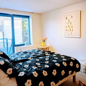 3 bedrooms, iron/ironing board, WiFi