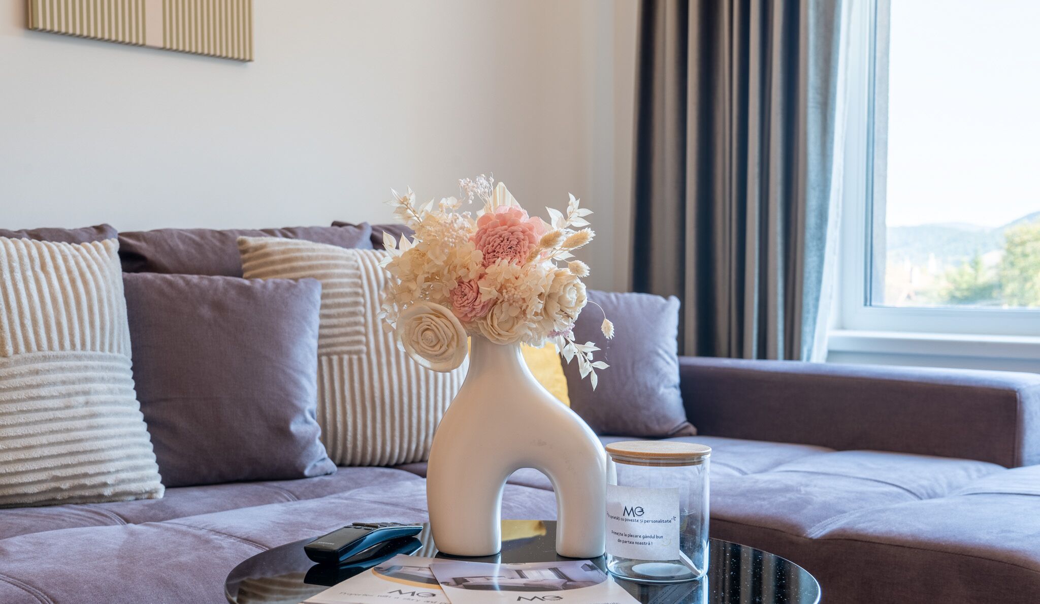 Deluxe Apartment, 1 Bedroom, Balcony, Mountain View | Living area | 125-cm Smart TV with cable channels, Netflix, streaming services