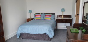 3 間睡房、熨斗/熨衫板、Wi-Fi、床單