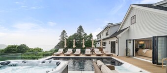 Luxury Coastal Retreat Overlooking Buck's Creek and Nantucket Sound — Pool, Hot Tub, Outdoor Kitchen