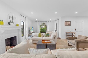 Smart TV, fireplace, offices