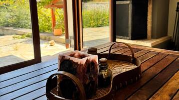 House, Smoking | 4 bedrooms, desk
