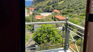 บ้านพัก, สูบบุหรี่ได้ | 4 ห้องนอน