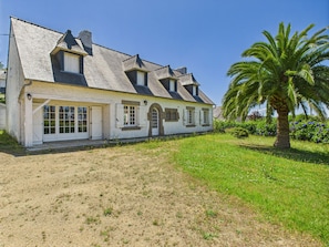 Exterior - Port Blanc – House for 12 Adults and 2 Children (Penvénan)