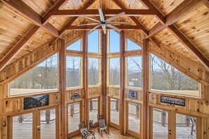 Unclassified image, 5 of 53, button