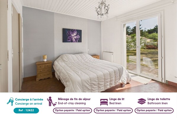 2 bedrooms, iron/ironing board