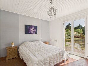 2 bedrooms, iron/ironing board - 500 m from the beach, garden, house for 5 (Saint-Jean-de-Monts)