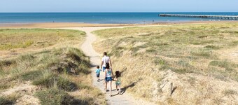 500 m from the beach, garden, house for 5