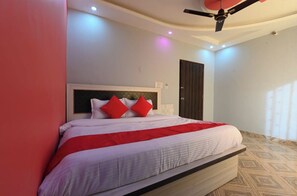 Espacio para trabajar con laptop y wifi gratis