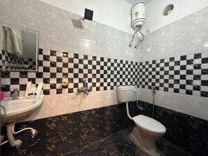 Slippers - Hotel Golden Crystal (Patna)