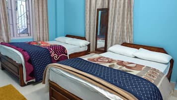 Basic Double Room, 1 Double Bed, Balcony | Free WiFi
