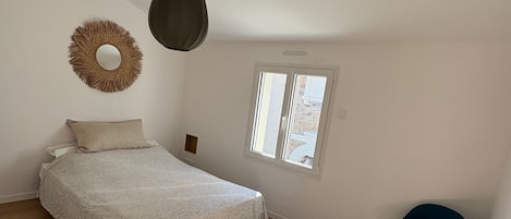 3 makuuhuonetta, vauvan matkasänky, ilmainen Wi-Fi