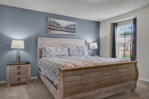 4 bedrooms, desk, iron/ironing board, free WiFi