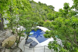 Piscine extérieure