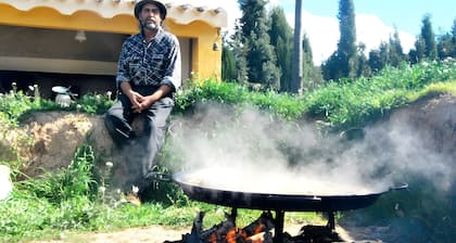 Country House 'Agroturismo Las Nieves Sur' with Mountain View, Shared Pool and Wi-Fi