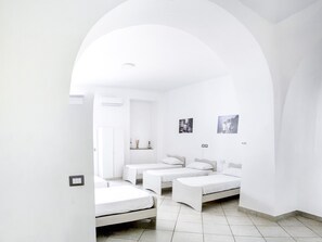 1 quarto, Wi-Fi de cortesia, roupa de cama