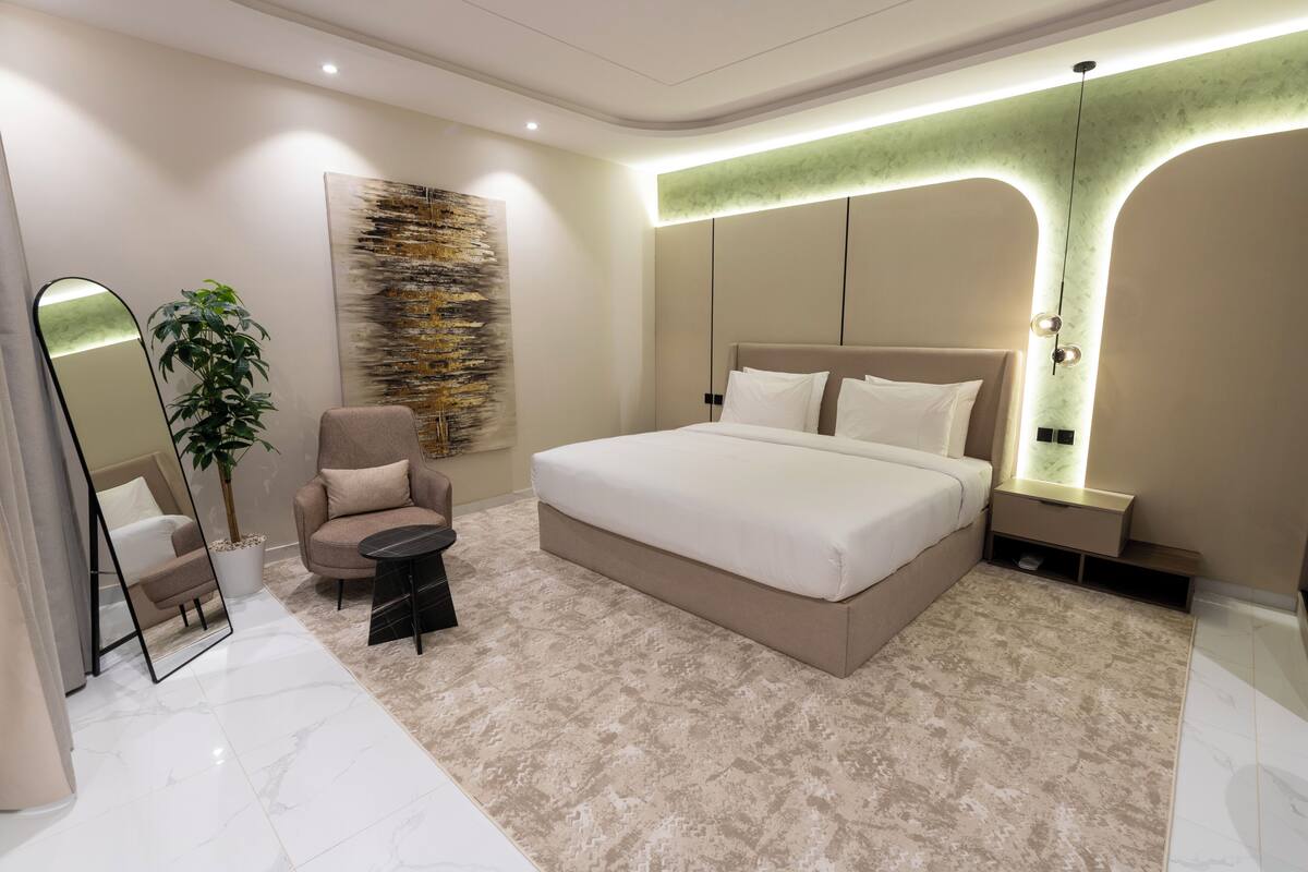 Luxury Suite