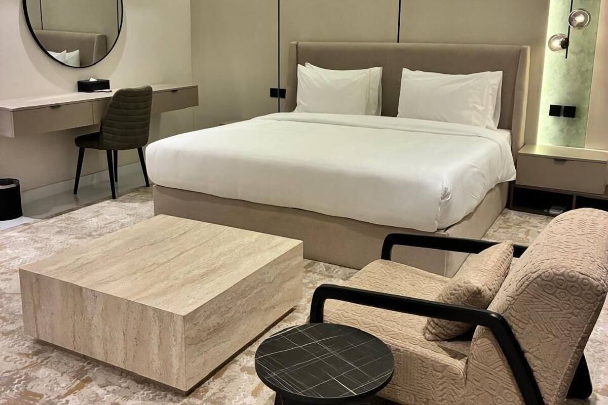 Leilighet – executive, byutsikt | Sengetøy av topp kvalitet, memory foam-senger og safe på rommet