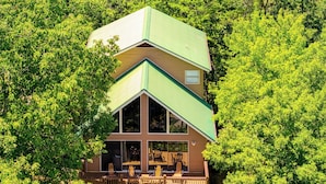Unclassified image, 2 of 41, button - Pigeon Forge Mountain View Cabin Rental (Pigeon Forge)