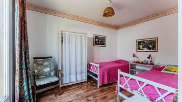 3 quartos, ferros/tábuas de passar roupa, Wi-Fi