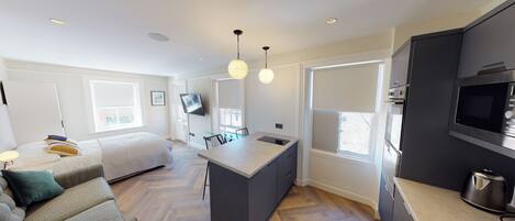 Fer et planche à repasser, Wi-Fi gratuit, draps fournis