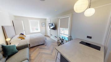 Iron/ironing board, free WiFi, bed sheets