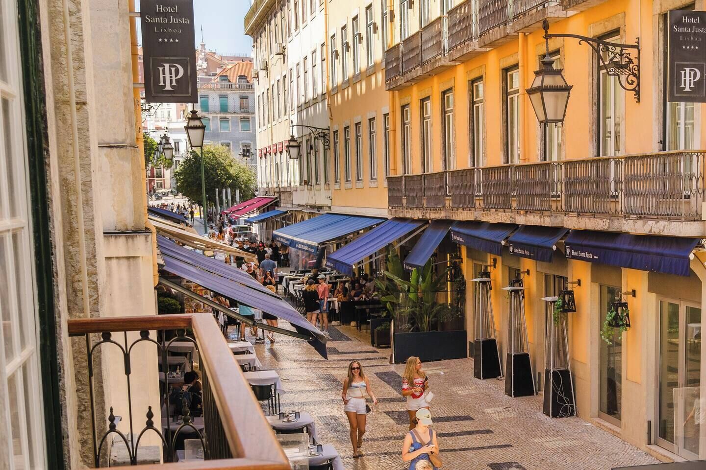 Historic Street, Vibrant Views