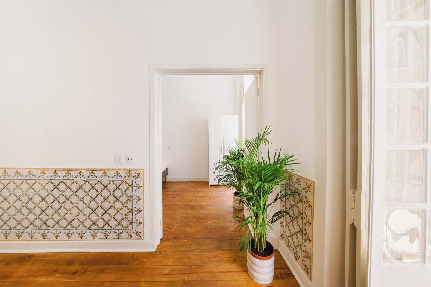 Bright & Airy Hallway