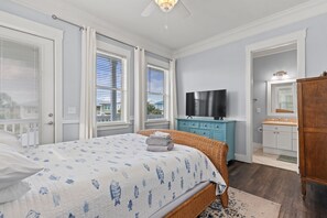 4 bedrooms, free WiFi - Waterside Paradise.. (Mexico Beach)