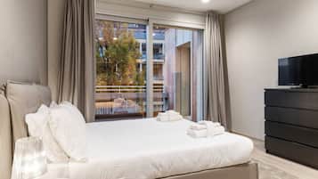 Apartemen, 2 kamar tidur, balkon | Setrika/meja setrika, Wi-Fi gratis, dan seprai linen